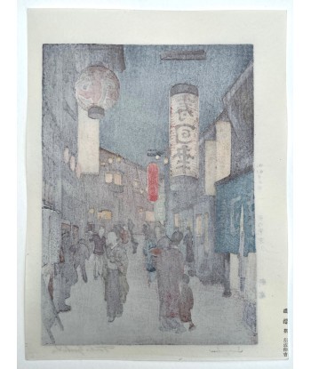 Estampe Japonaise de Yoshida Toshi | Tokyo, le quartier de Shinjuku la nuit hantent personnes