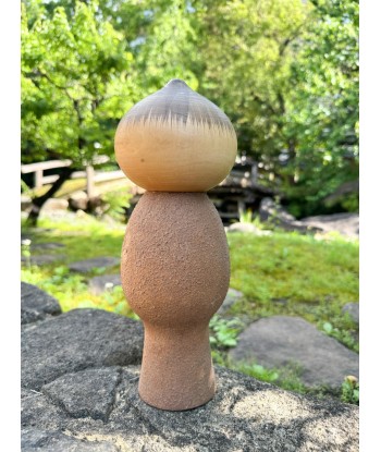 Kokeshi Créative Vintage de Watanabe Masao | Mushin kimono brun pour bénéficier 