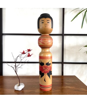 Kokeshi traditionnelle de style tsugaru de Yoshiki Sato | Fleur de pivoine 2023