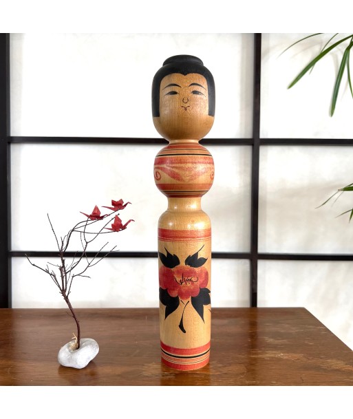 Kokeshi traditionnelle de style tsugaru de Yoshiki Sato | Fleur de pivoine 2023