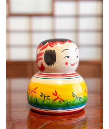 Kokeshi Traditionnelle de Niiyama Jin aux motifs libellules - tête mobile de l' environnement