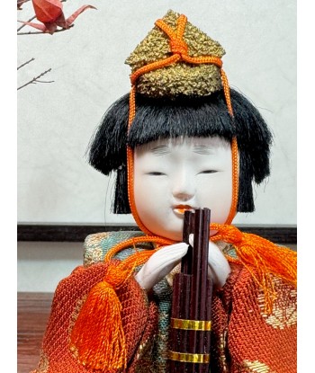 Gosho Kimekomi musicien Flute Sho en kimono traditionnel le des métaux précieux