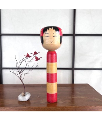 Kokeshi traditionnelle de Kihei Watanabe hantent personnes